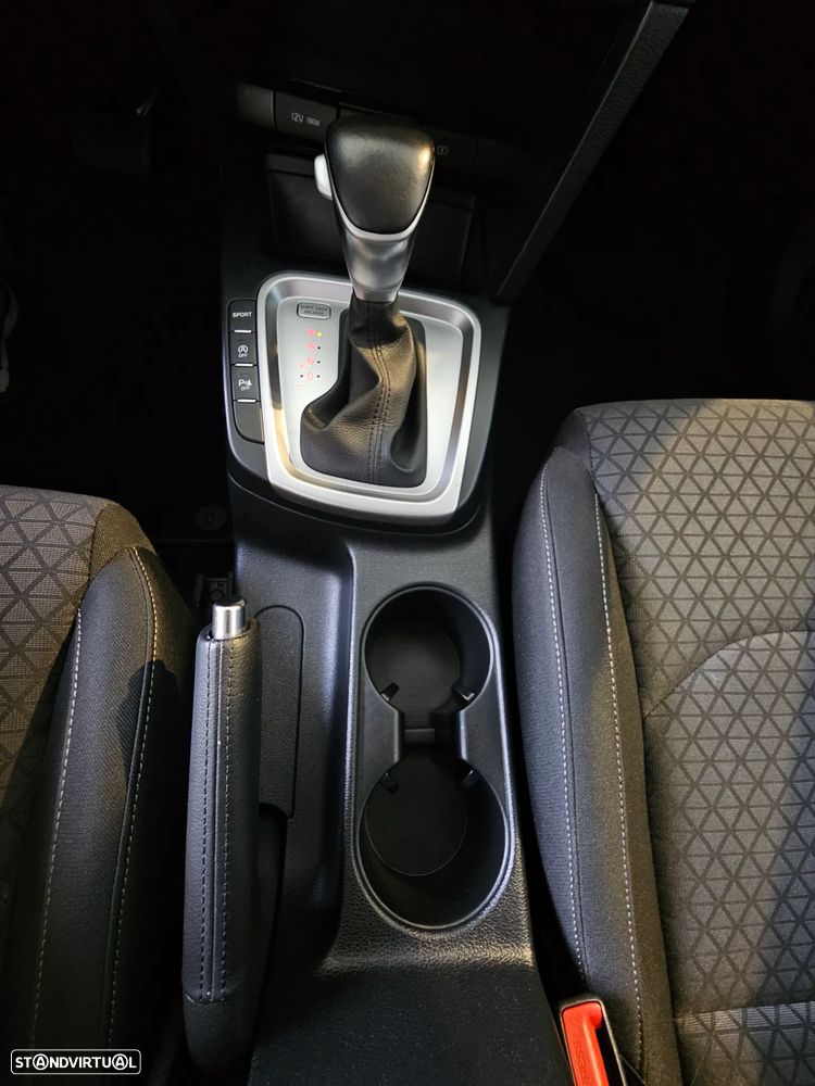 Kia Ceed SW 1.6 CRDi Drive+SRF 7DCT - 15