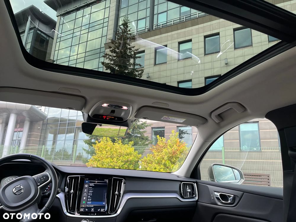 Volvo V60 D3 Momentum Pro - 11