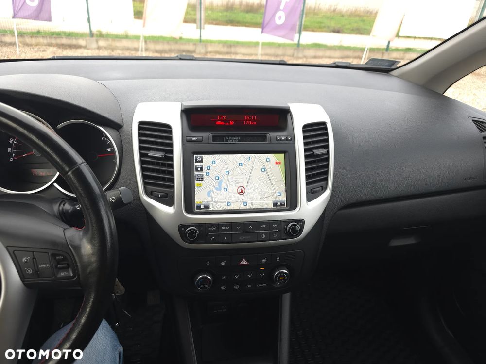 Kia Venga 1.6 L - 23