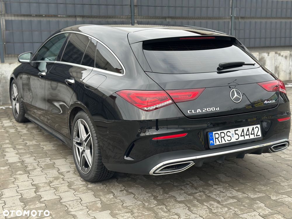 Mercedes-Benz CLA - 12