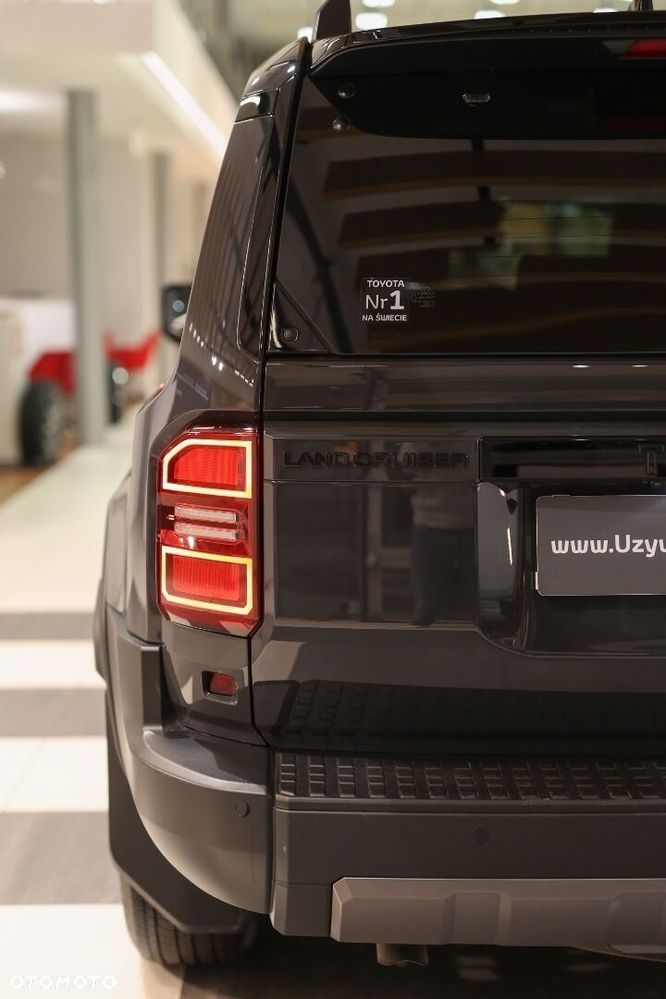 Toyota Land Cruiser - 23
