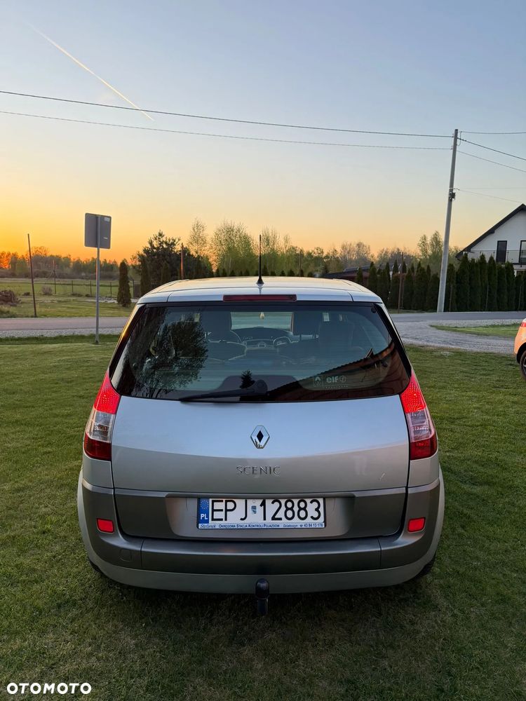 Renault Scenic 2.0 16V Avantage - 6