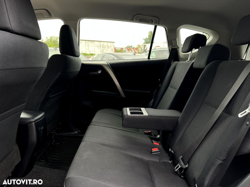 Toyota RAV4 - 15