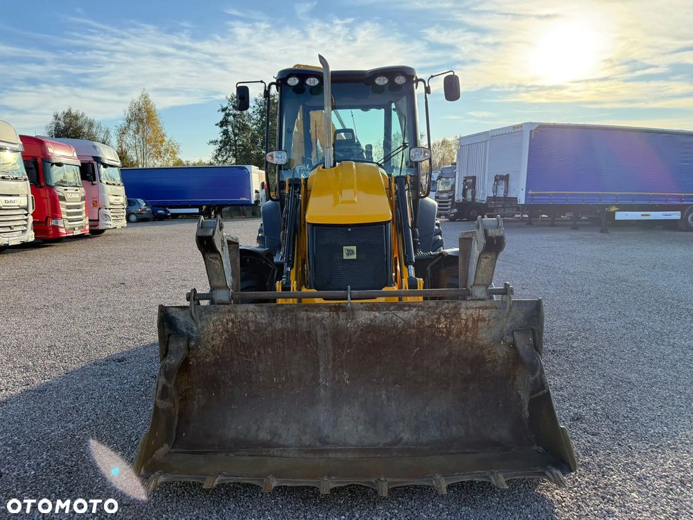 JCB 3CX // TORQUELOCK // NOWE OPONY // SALON POLSKA - 9