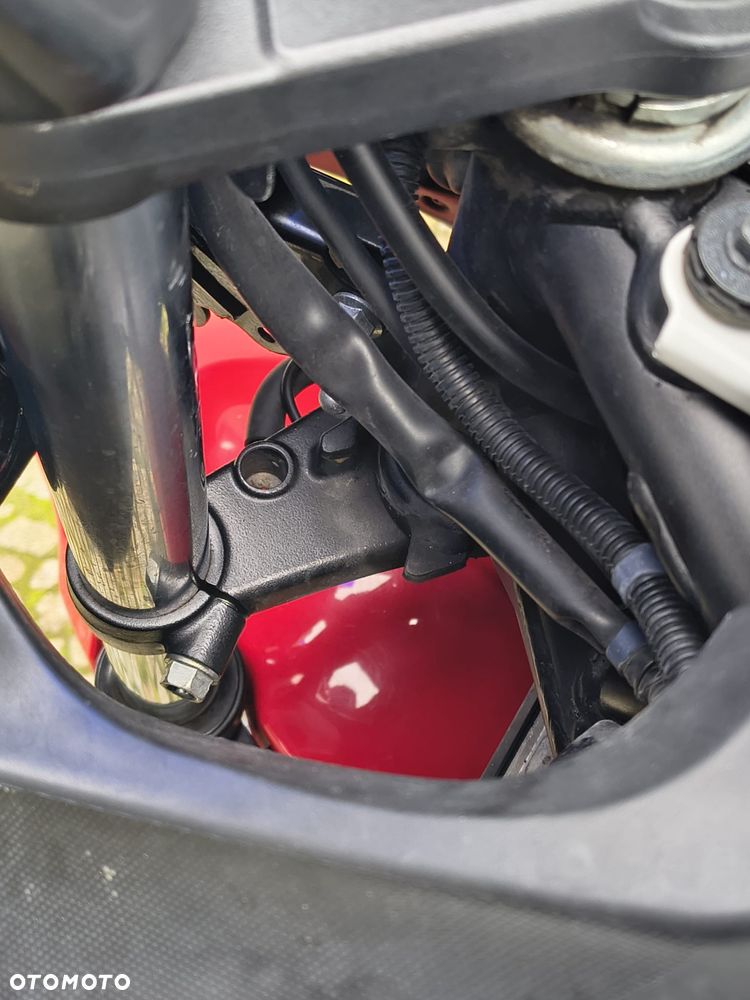 Honda CBR - 23