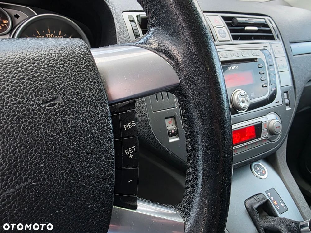 Ford Kuga 2.5 4x4 Individual - 16