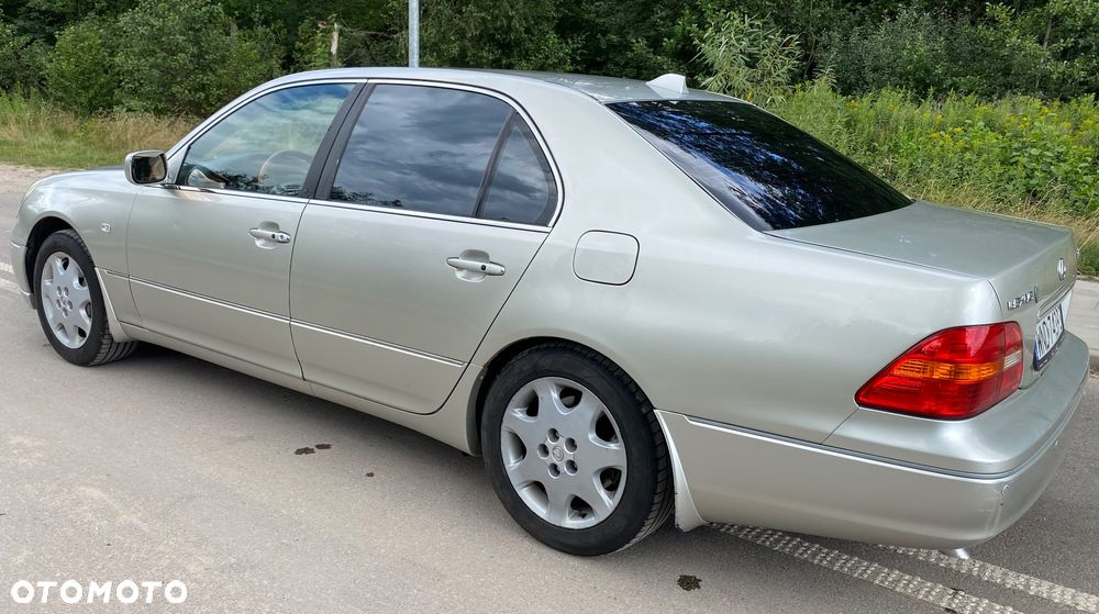 Lexus LS Prezydent - 8