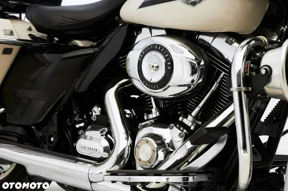 Harley-Davidson Touring Electra Glide - 18