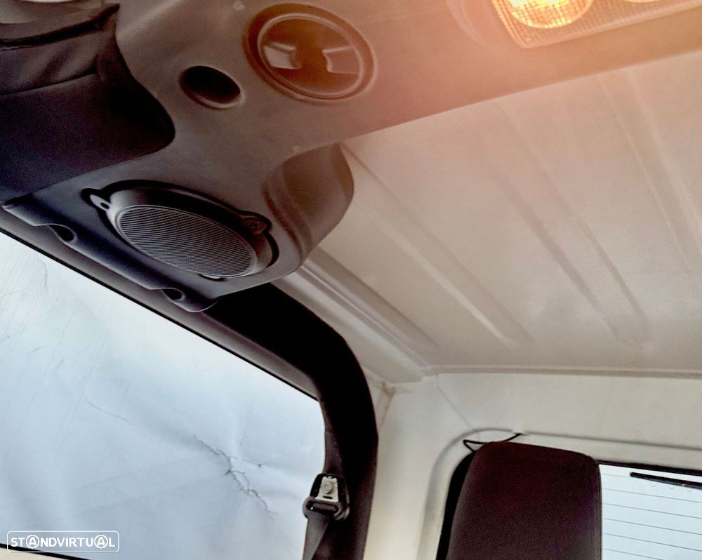 Jeep Wrangler - 24
