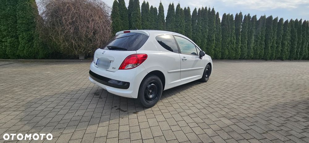 Peugeot 207 - 4
