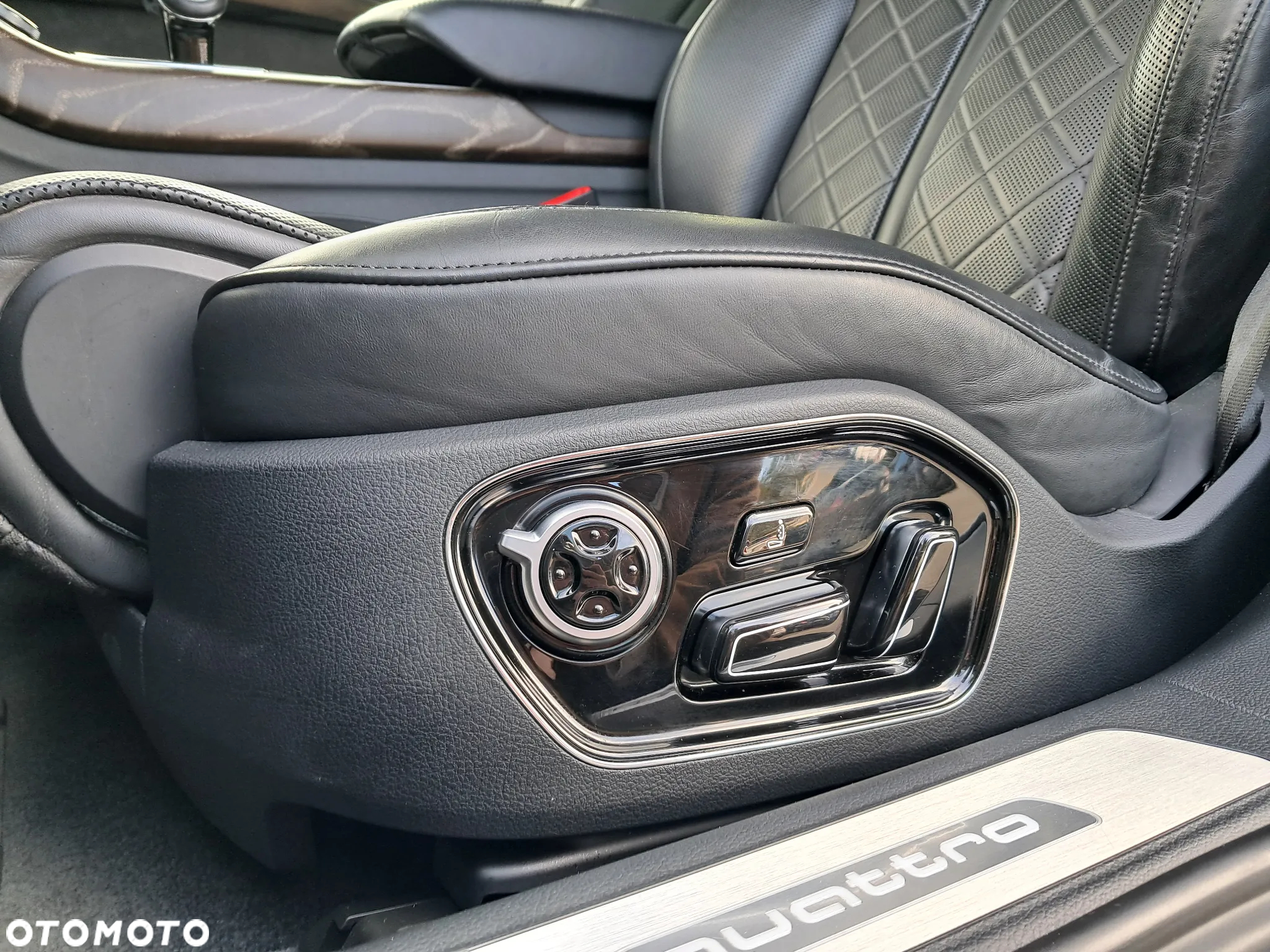 Audi A8 4.0 TFSI L Quattro - 10