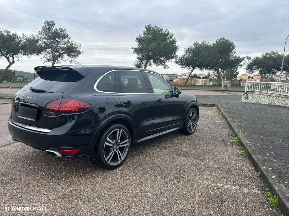 Porsche Cayenne S - 6