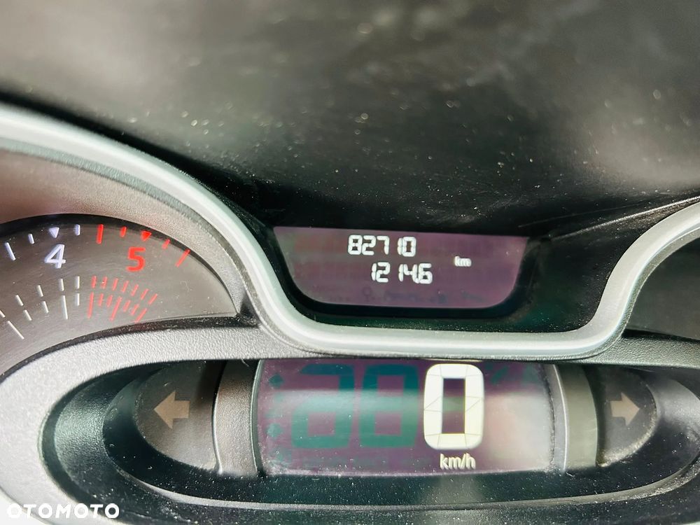 Renault TRAFIC - 21