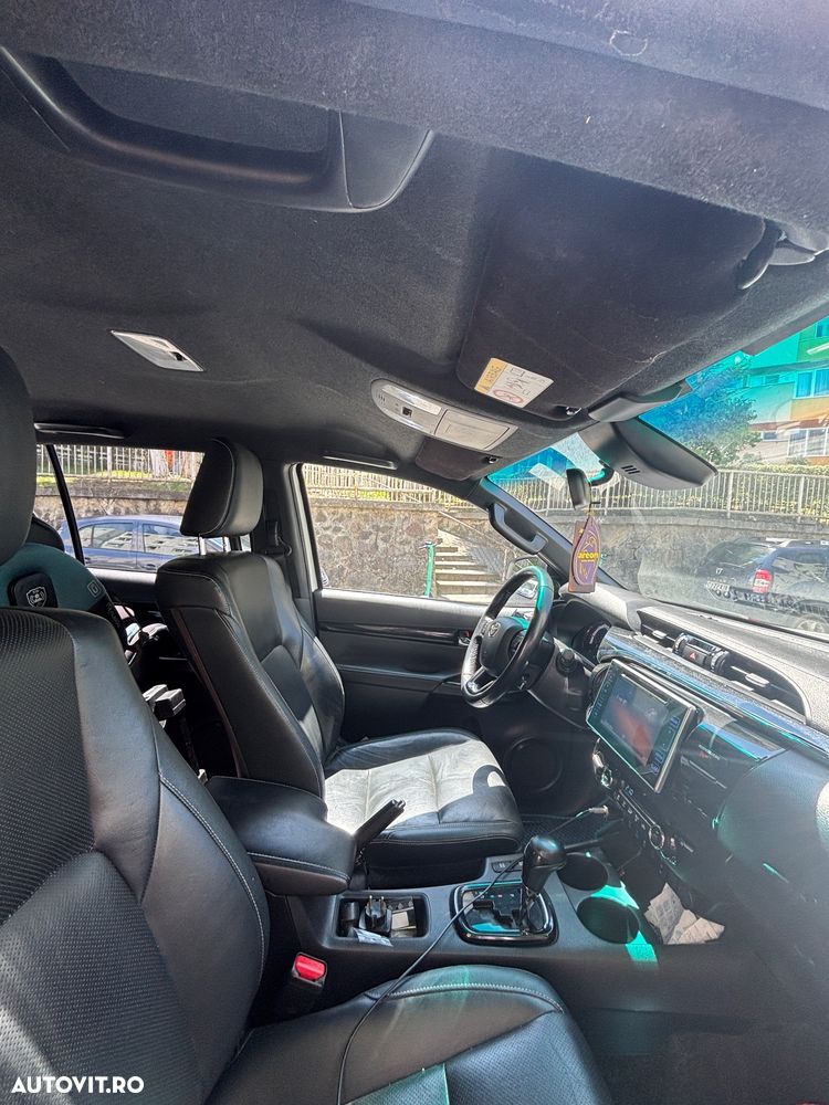 Toyota Hilux - 4