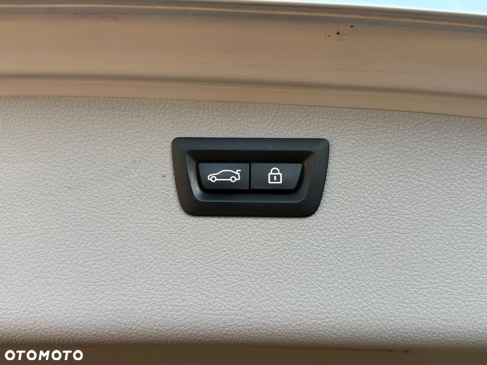 BMW Seria 3 320d Efficient Dynamics Edition Luxury Line - 26