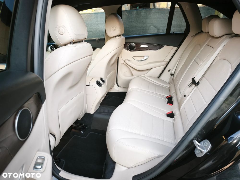 Mercedes-Benz GLC 300 4-Matic - 15