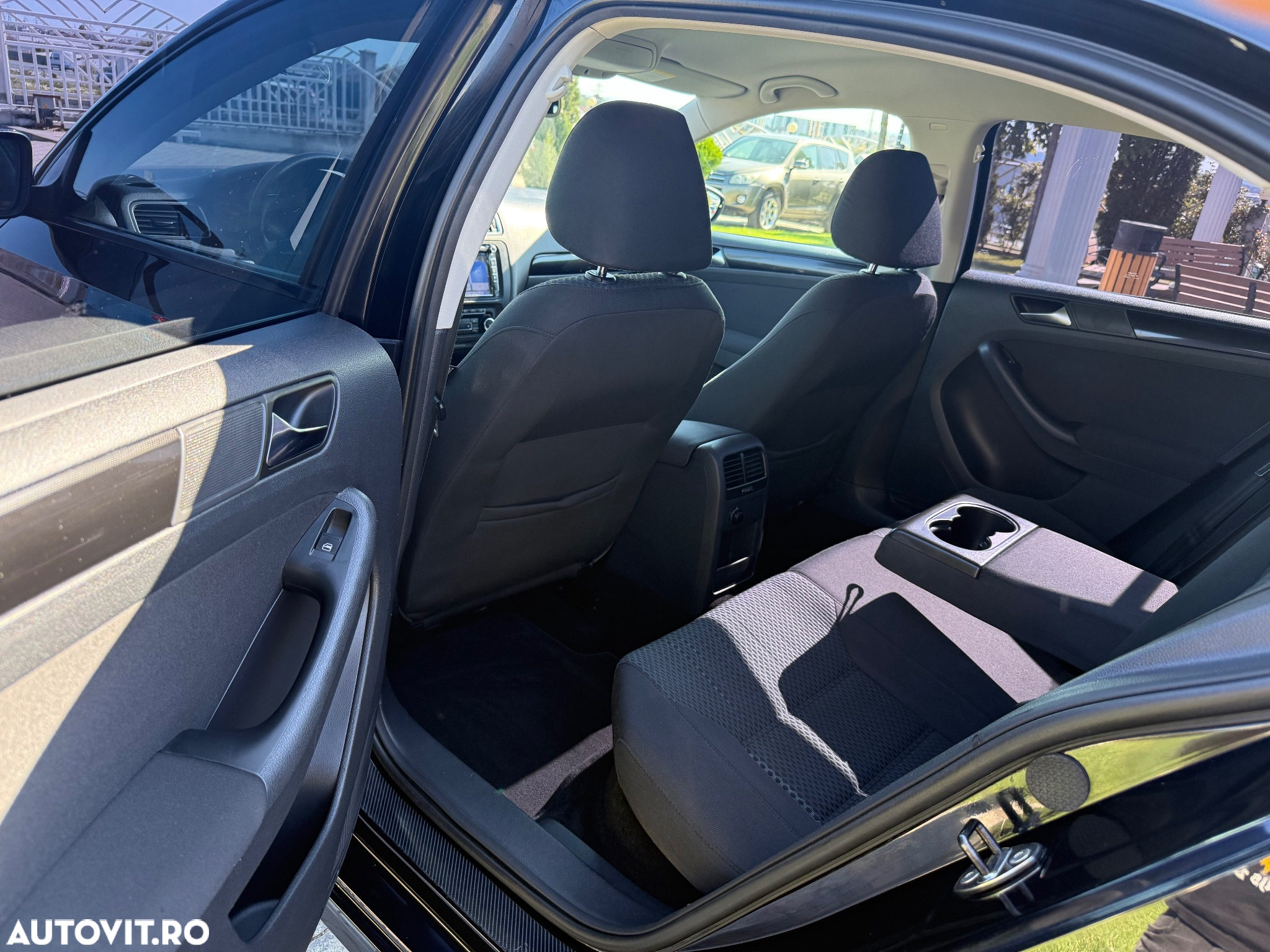 Volkswagen Jetta 1.2 TSI BlueMotion Technology - 11