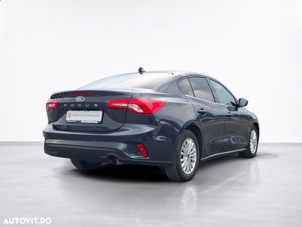 Ford Focus - 6