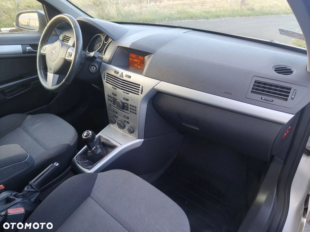 Opel Astra - 22