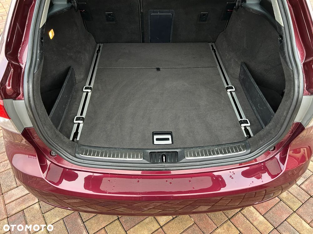 Toyota Avensis 1.8 Sol NAVI - 38