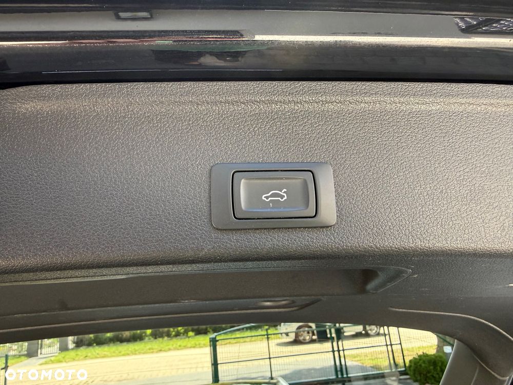 Audi A4 Avant 2.0 TFSI quattro S tronic - 16