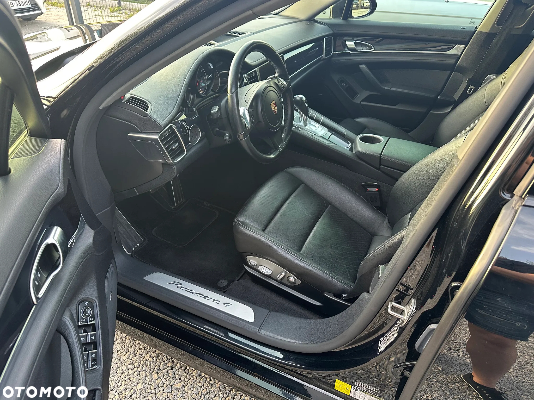 Porsche Panamera 4 PDK Edition - 8