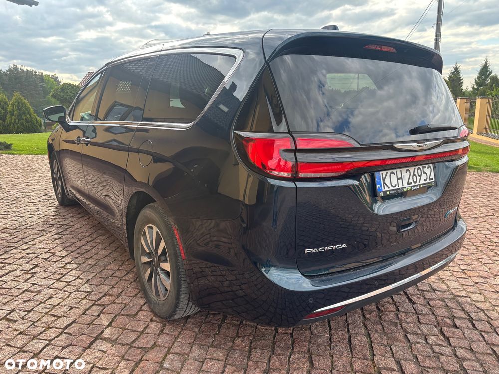 Chrysler Pacifica - 3