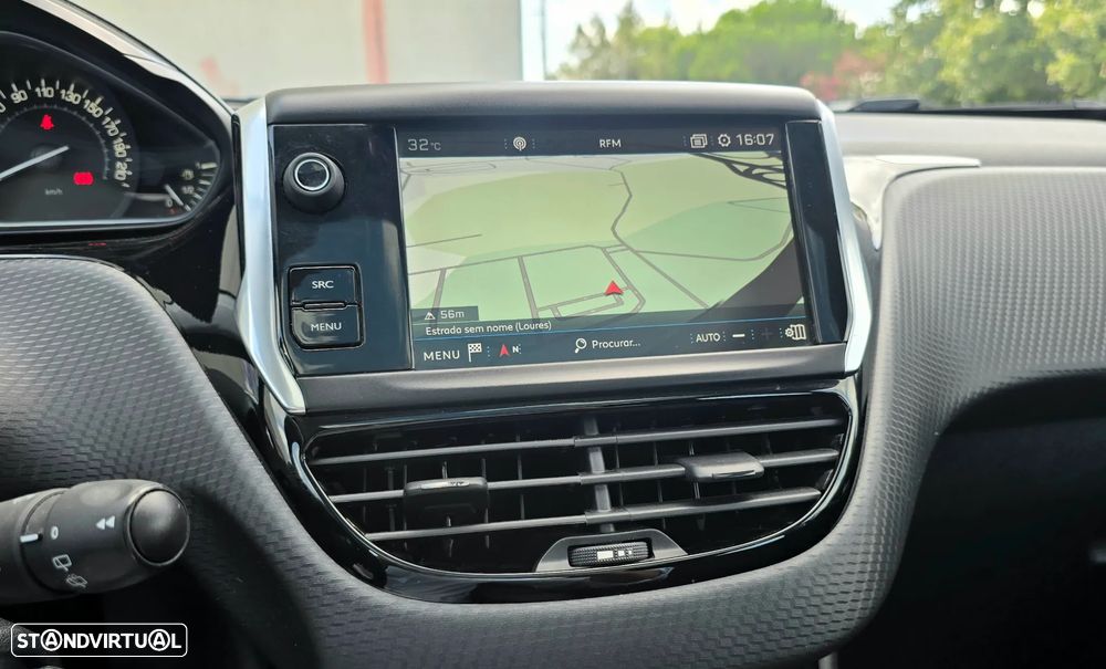 Peugeot 208 PureTech 82 Allure - 12