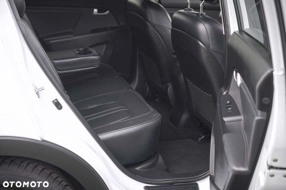 Kia Sportage 2.0 CRDI 184 AWD Platinum Edition - 23