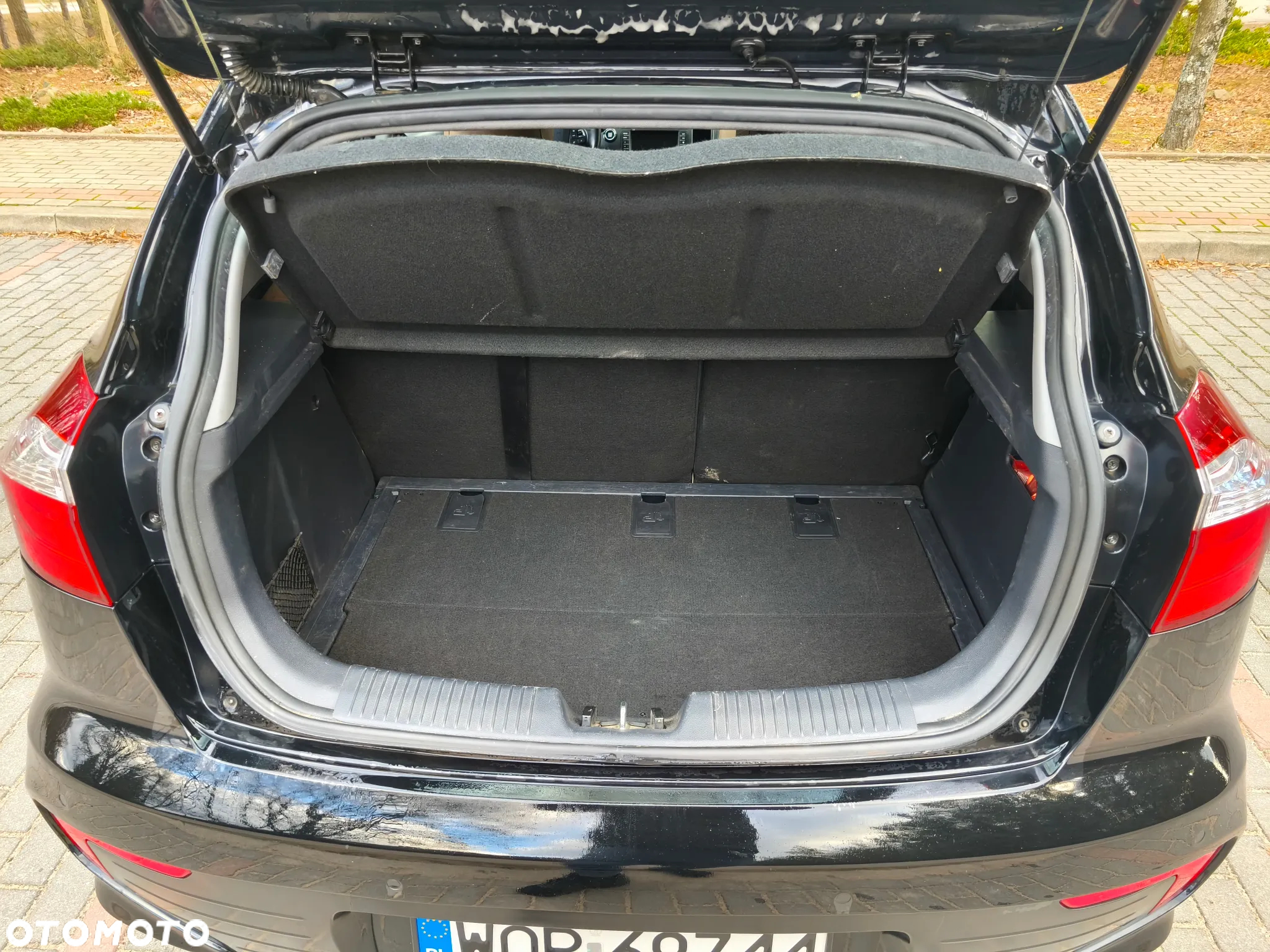 Kia Rio 1.4 crdi XL - 12