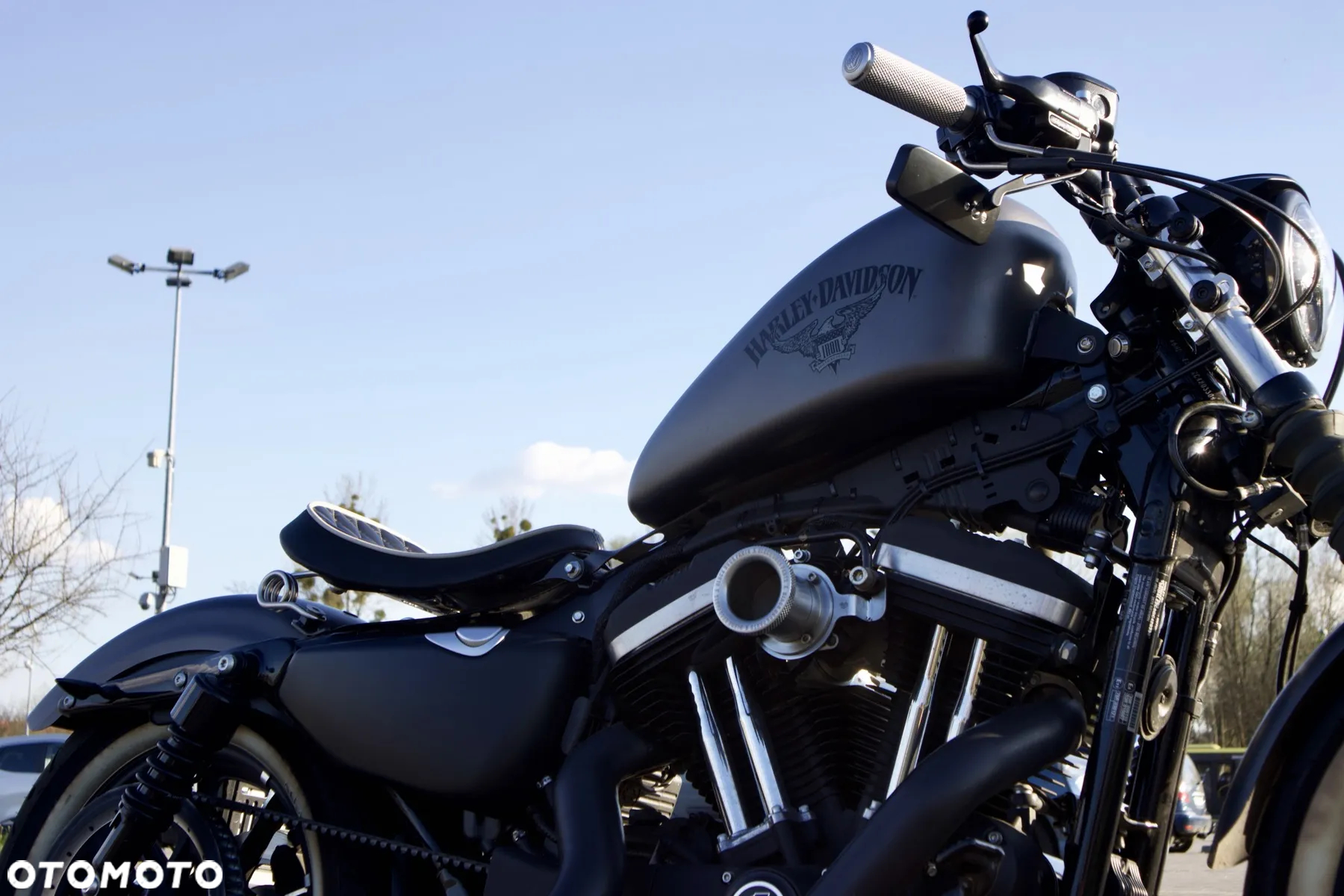Harley-Davidson Sportster Iron 883 - 19
