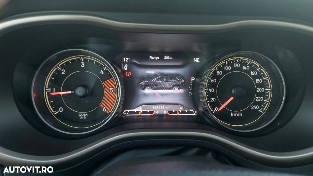 Jeep Cherokee 2.0 Mjet 4x4 AT Limited - 17