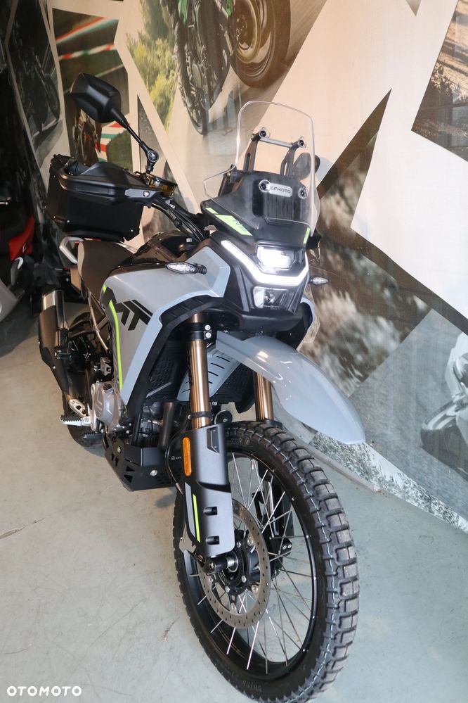 CFMoto 450MT - 18