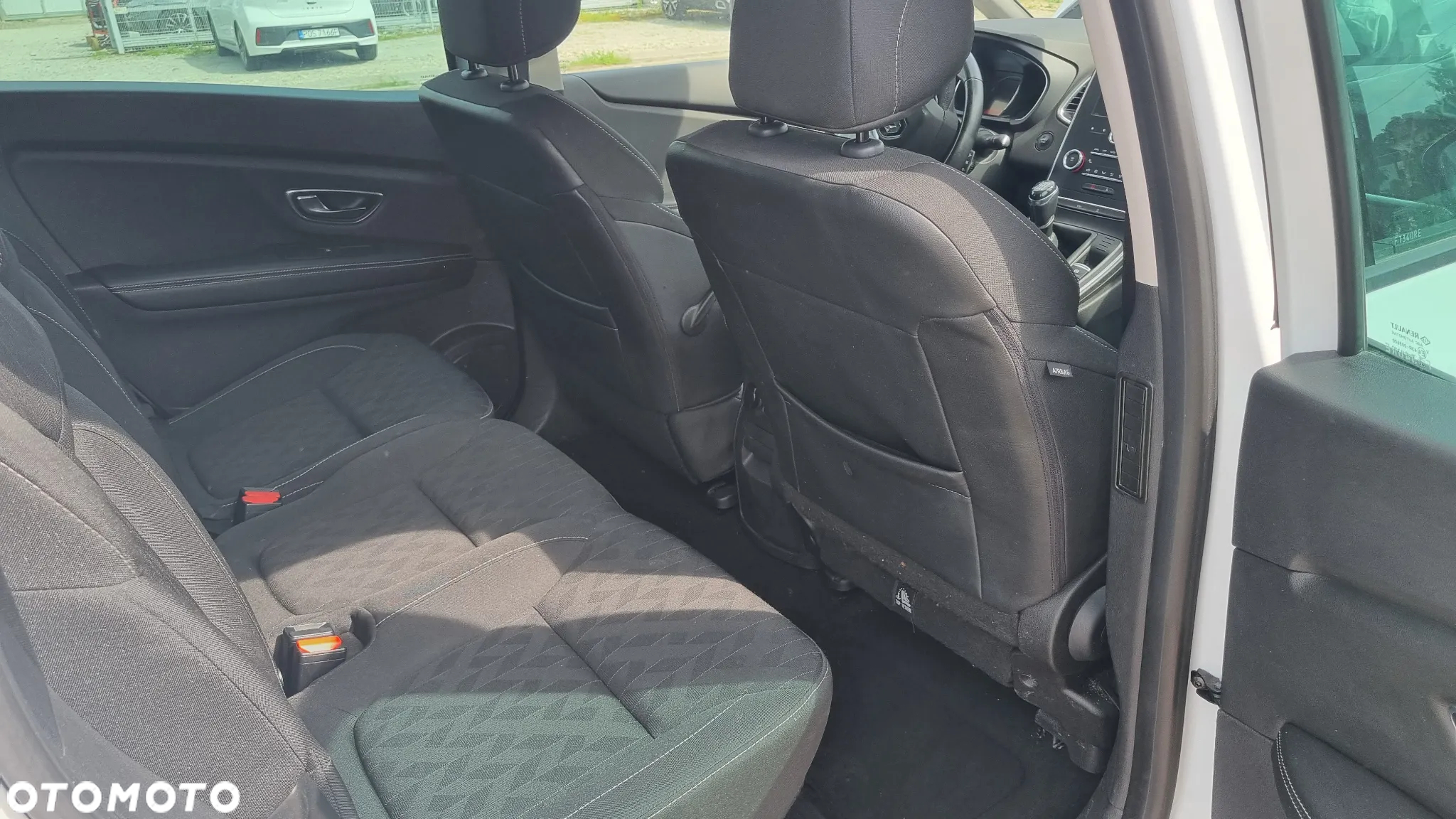 Renault Grand Scenic Gr 1.7 Blue dCi Zen - 24