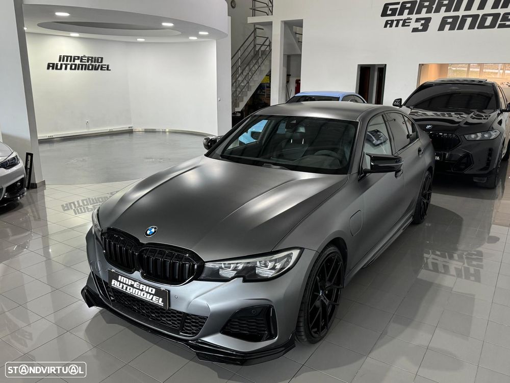BMW 330 e Pack M Auto - 3