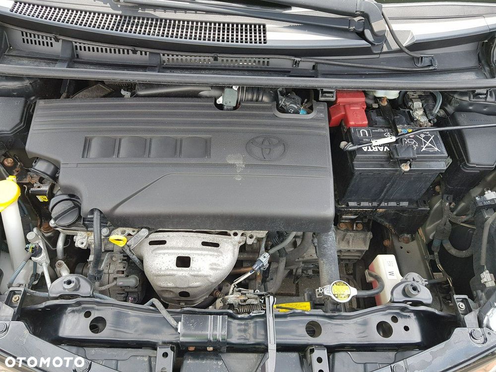 Toyota Yaris 1.33 VVT-i Club - 18
