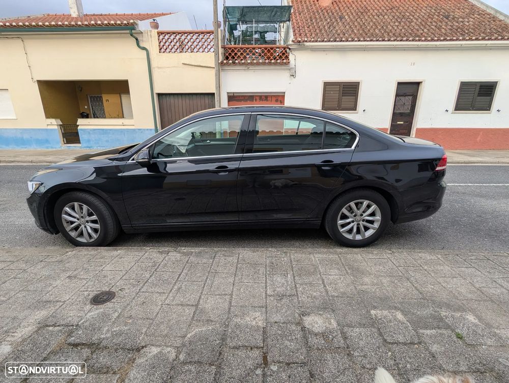 VW Passat 1.6 TDI Confortline - 4