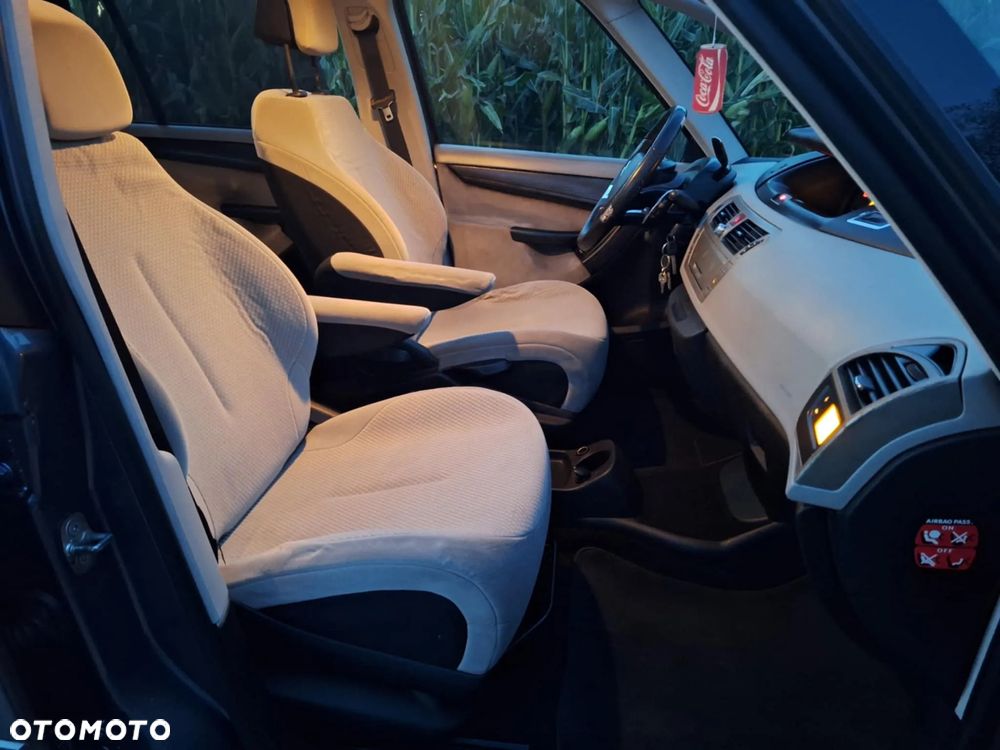 Citroën C4 Picasso 2.0i Exclusive MCP - 6
