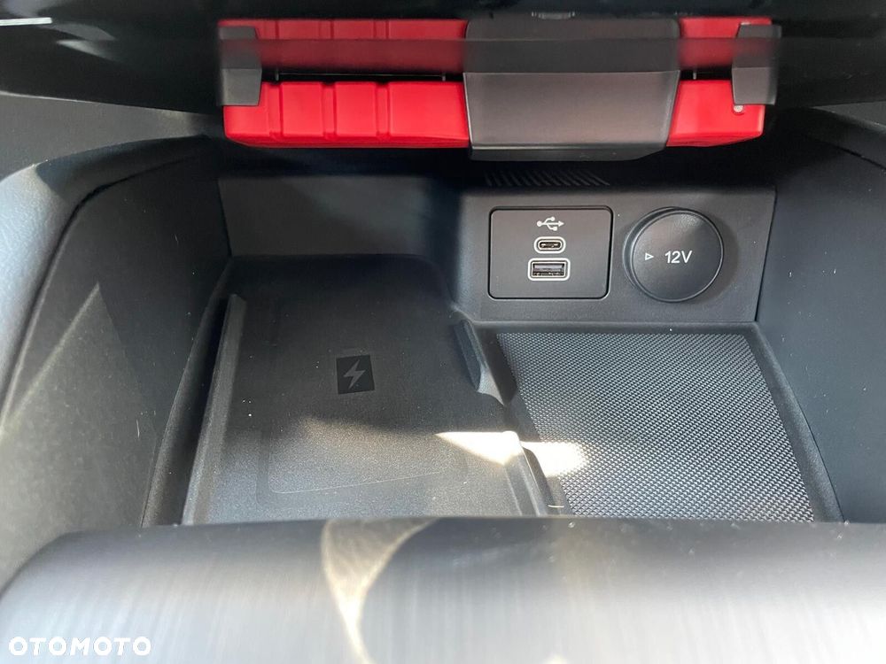 Ford Kuga - 28
