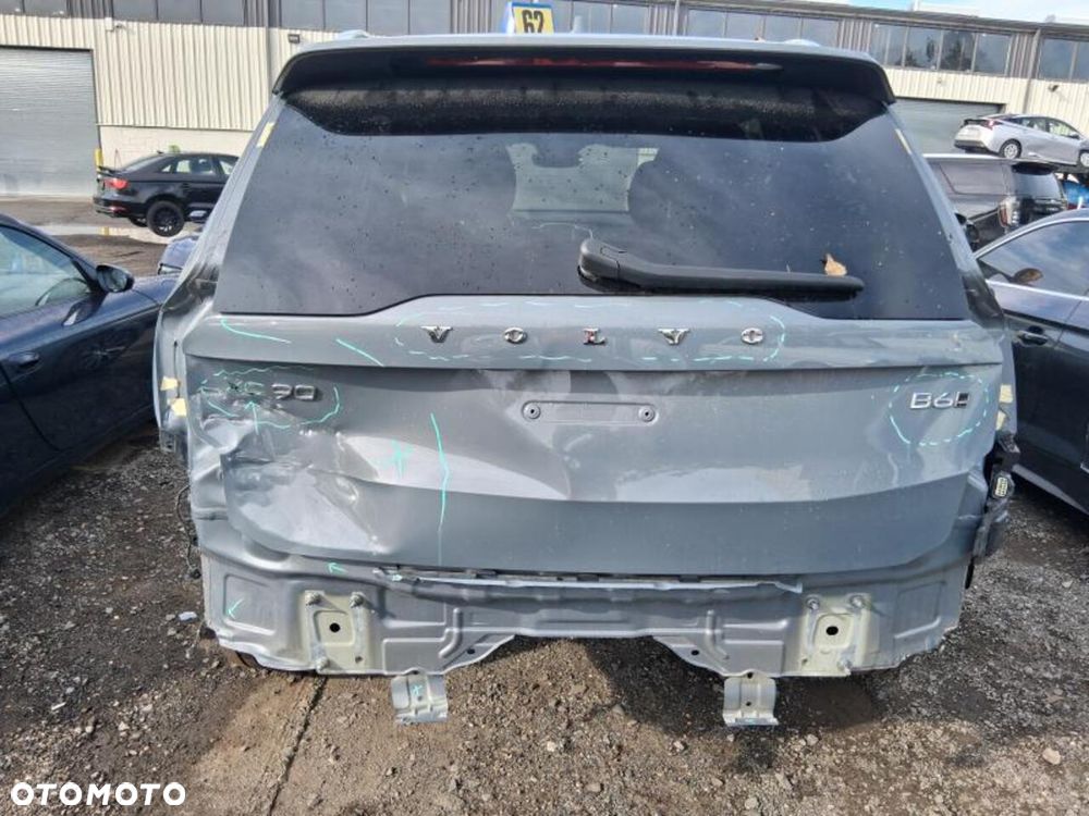 Volvo XC 90 - 23