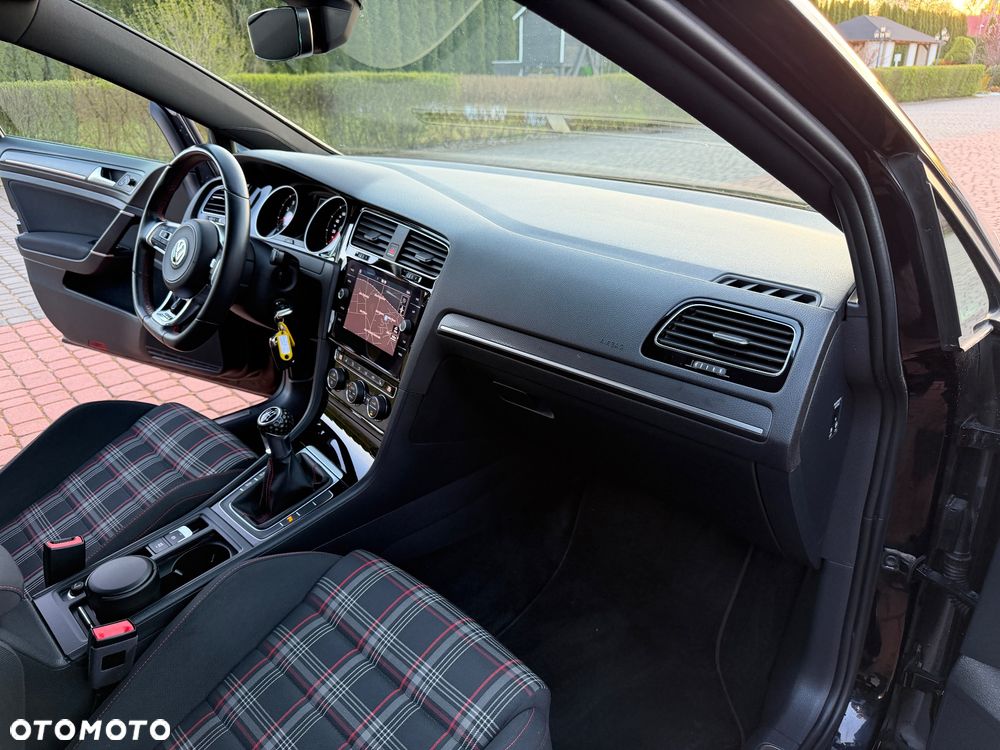 Volkswagen Golf 2.0 TSI BMT GTI Performance - 24