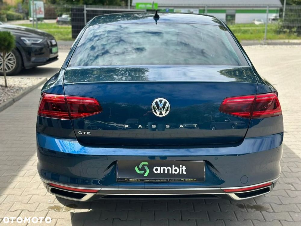 Volkswagen Passat - 9