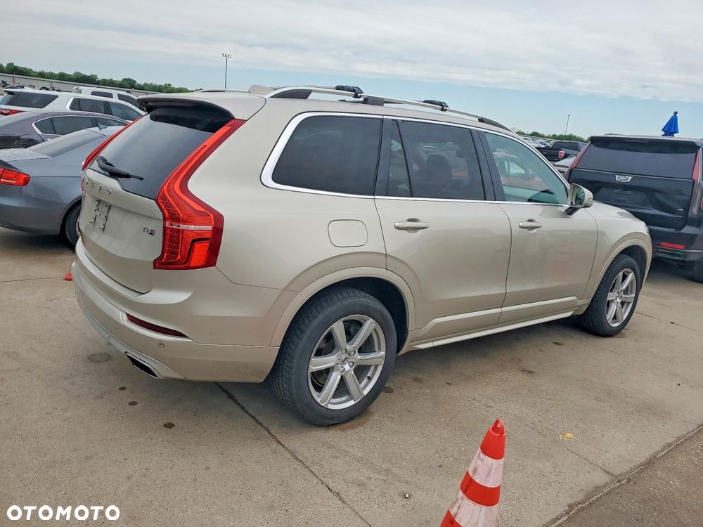 Volvo XC 90 T8 AWD Twin Engine Geartronic Momentum - 4