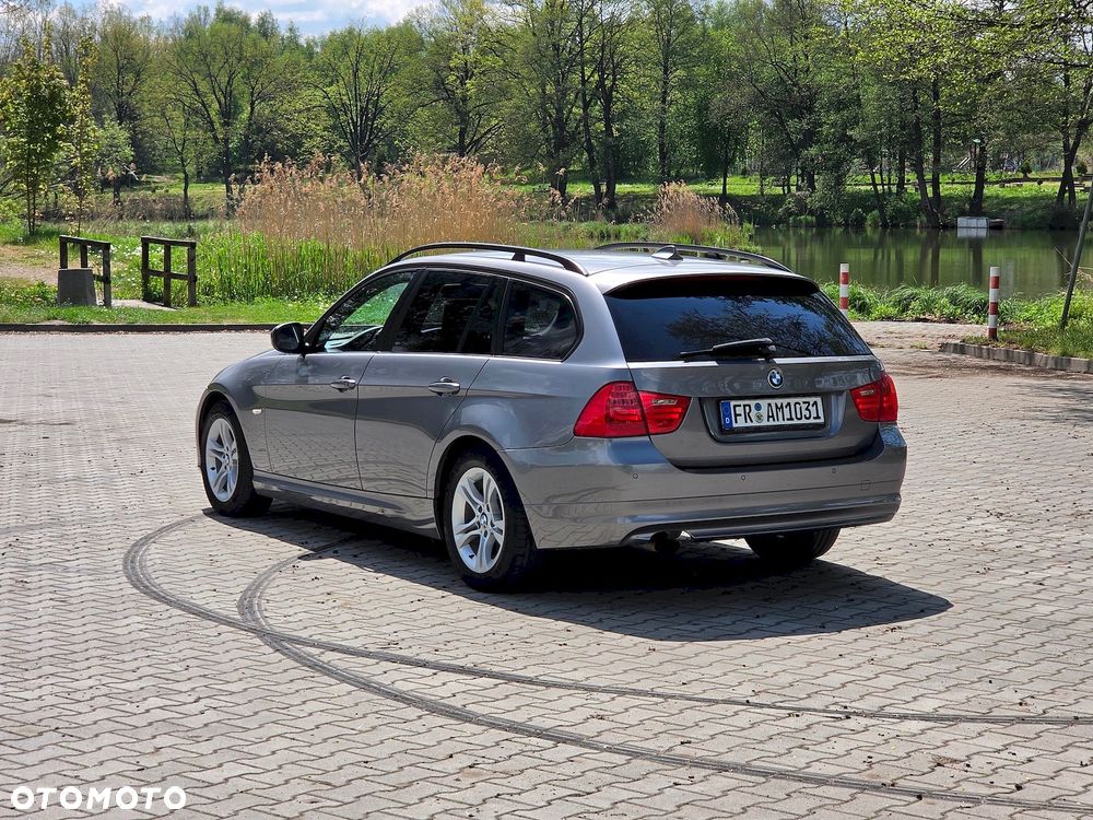 BMW Seria 3 318d - 9