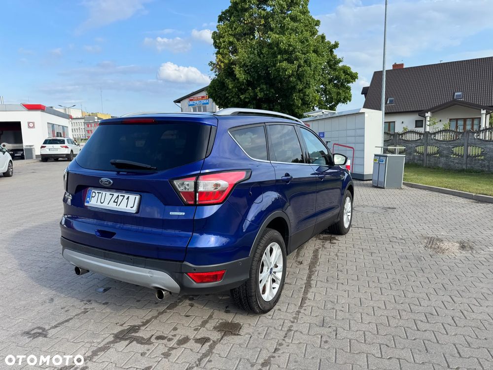 Ford Kuga 1.5 EcoBoost 2x4 Titanium - 3