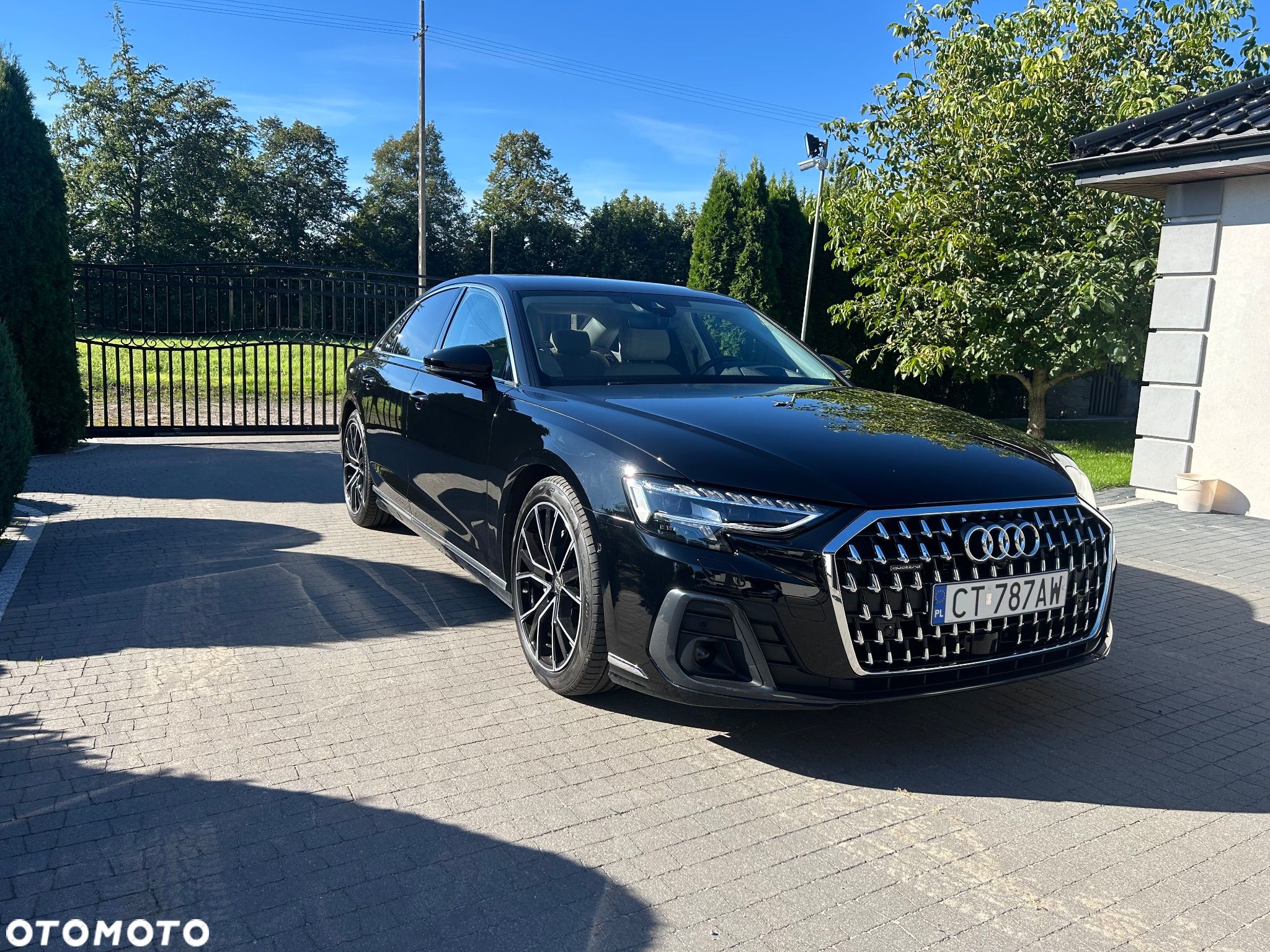 Audi A8 - 1