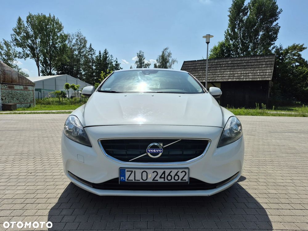 Volvo V40 D2 Momentum - 35