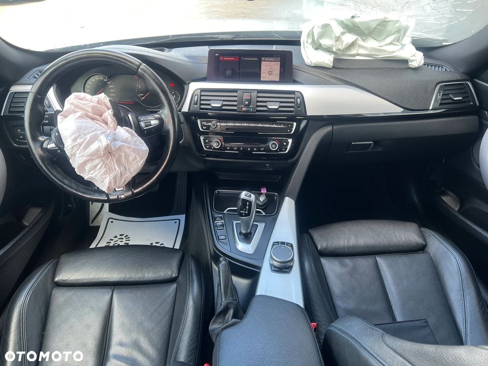 BMW Seria 3 320d xDrive M Sport - 13