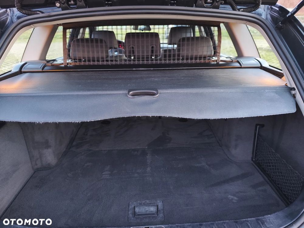 BMW Seria 3 318d - 22