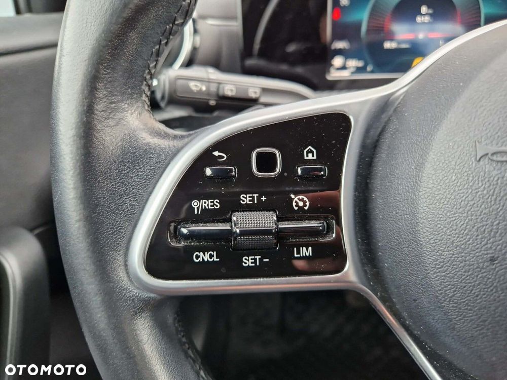 Mercedes-Benz Klasa A 180 Style 7G-DCT - 22